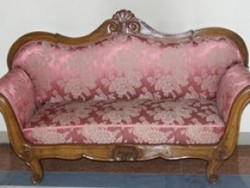 Divano in Stile Damascato