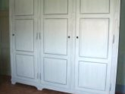 Armadio in lacca tempera