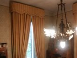 Tendaggio con drappeggio